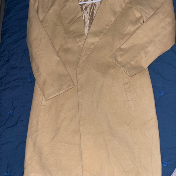 Cute Tan Jacket 🧥 😍 - Picture 3 of 3